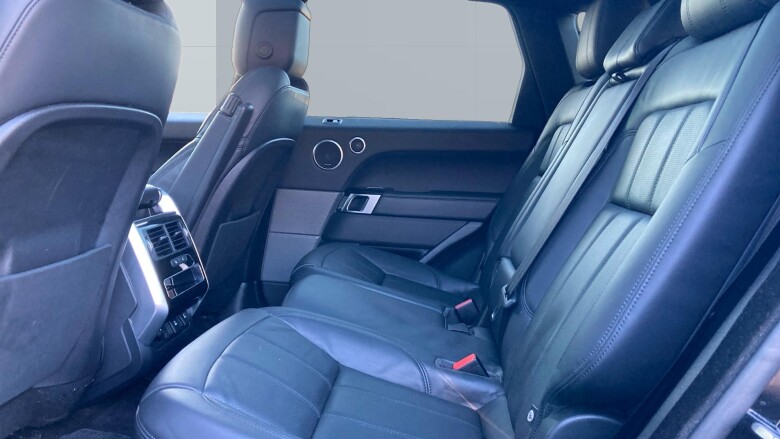 Land Rover Range Rover Sport 3.0 D300 HSE Dynamic Black 5dr Auto Diesel Estate